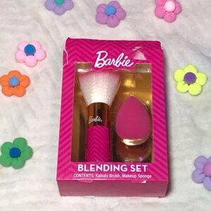 Barbie Pink Makeup Brush Set